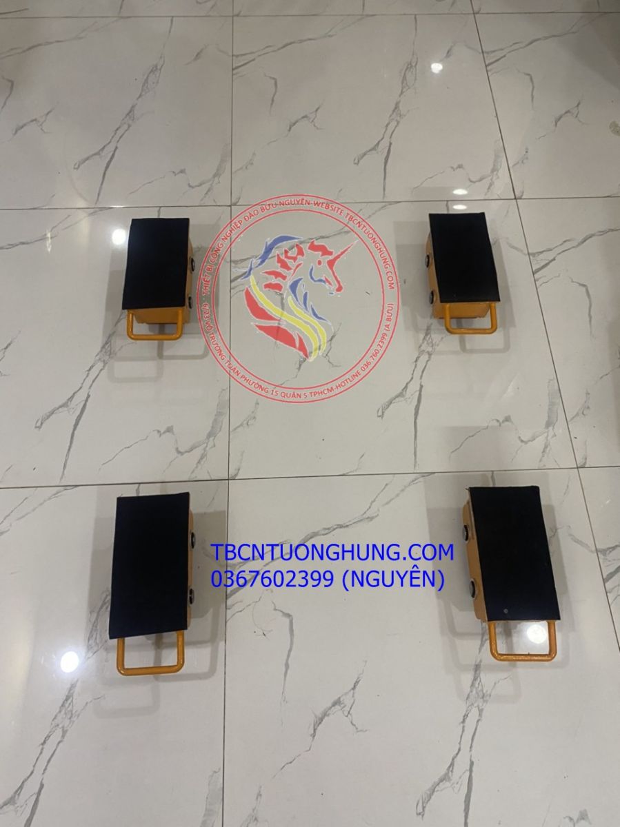 Rùa di chuyển hàng Kawasaki 2,5 tấn