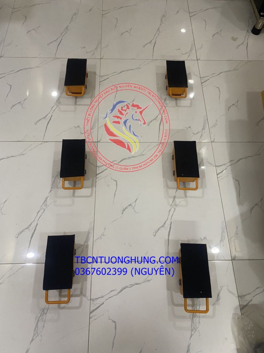 Rùa di chuyển hàng Kawasaki 2,5 tấn