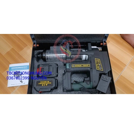 Bơm mỡ bò 2 pin 24v