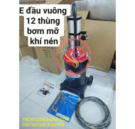 Bơm mỡ bò đầu vuông Koorflco 12 lít