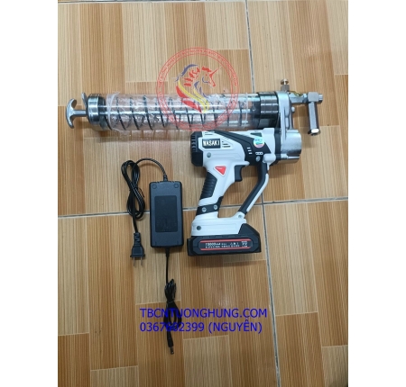 Bơm mỡ bò bằng pin Wasaki 900cc