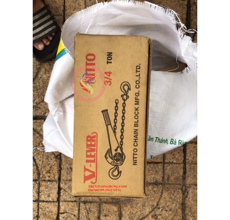 Palang xích lắc tay nitto 0.75 tấn 1,5 mét VR08