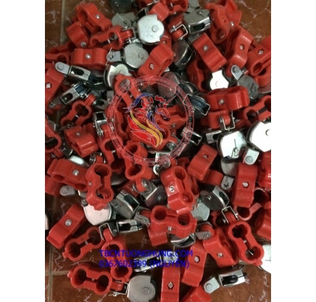 Ròng rọc nhựa Kawasaki treo dây cáp điện cầu trục 