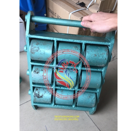 RÙA ĐẨY KÉO HÀNG 6 TẤN KAWASAKI BÁNH SẮT