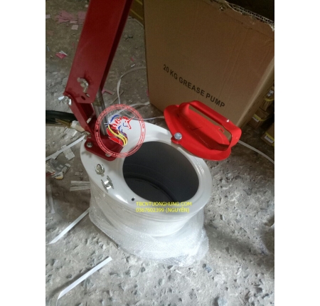 THÙNG BƠM MỠ BÒ BẰNG TAY 8KG-10KG KOORFLCO TAIWAN
