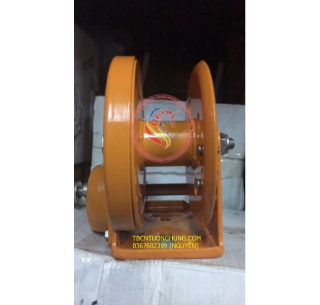 TỜI CÁP QUAY TAY 1200LBS 545KG  TAIWAN