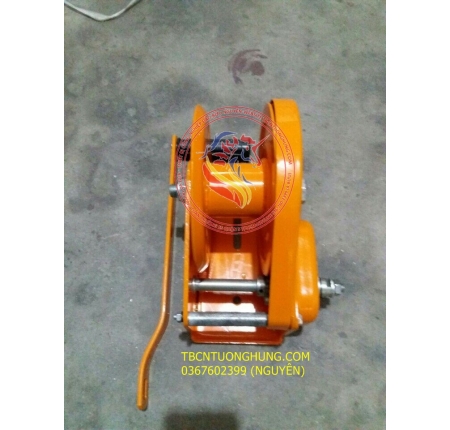 TỜI CÁP QUAY TAY 1200LBS 545KG  TAIWAN