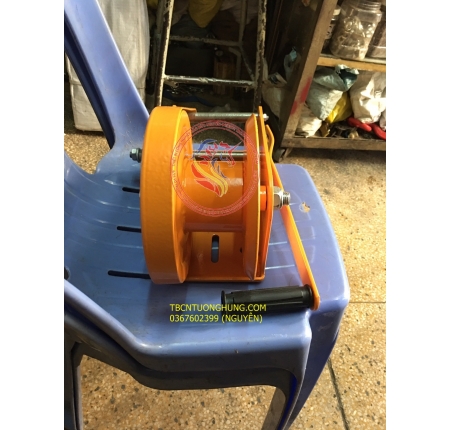TỜI CÁP QUAY TAY 1800LBS 820 KG TAIWAN