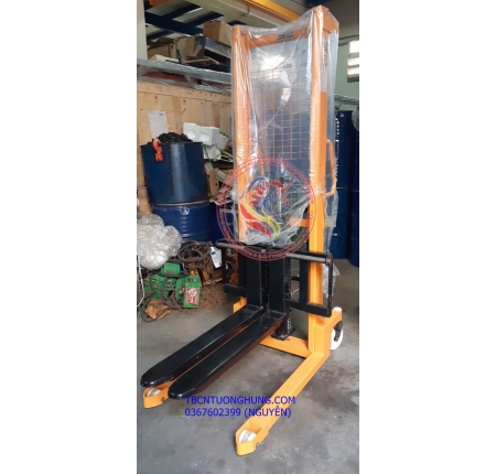 XE NÂNG TAY CAO KAWASAKI 2 TẤN 2000KG JAPAN TYPE