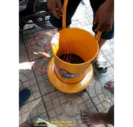 THÙNG BƠM MỠ BẰNG TAY KOCU 12 LÍT GZ-6S 